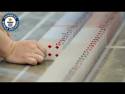 Domino World Team breekt record met 51.725 omgevallen kaarten
